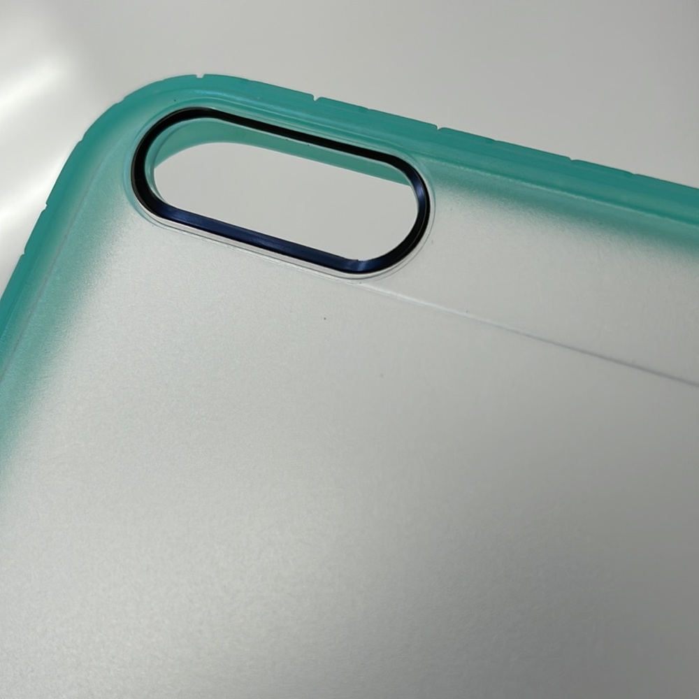 NEW iPhone 6 Plus, 6S Plus INCIPIO OCTANE Impact Absorbing Clear Case - Picture 5 of 9